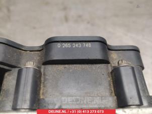 Toyota Auris ABS pump O338590 photo 3