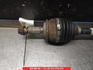 Toyota Auris Aandrijfas links-voor O318723 foto 2