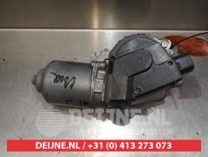 Subaru Justy Ruitenwissermotor voor O348736 foto 2