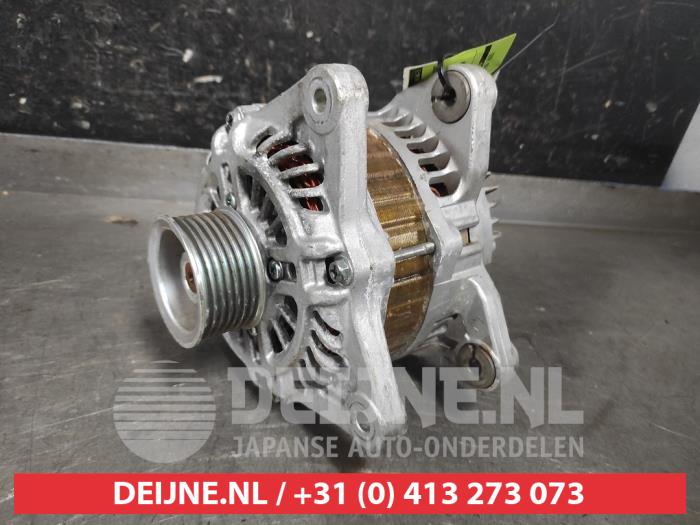 Gebruikte Alternator Nissan Micra C+C (K12) 1.6 16V Prijs € 35,00 Margeregeling aangeboden door V.Deijne Jap.Auto-onderdelen BV