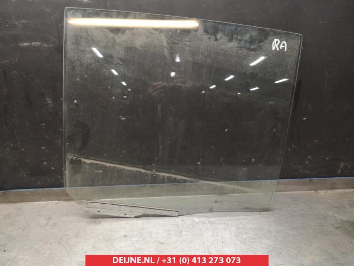 Daihatsu Cuore Türscheibe 4-türig rechts hinten O288752