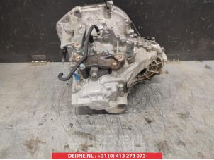 Nissan Qashqai Versnellingsbak O371897 foto 3