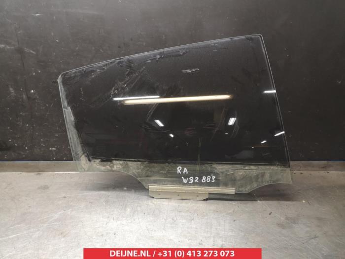 Toyota Yaris Portierruit 4Deurs rechts-achter O288936