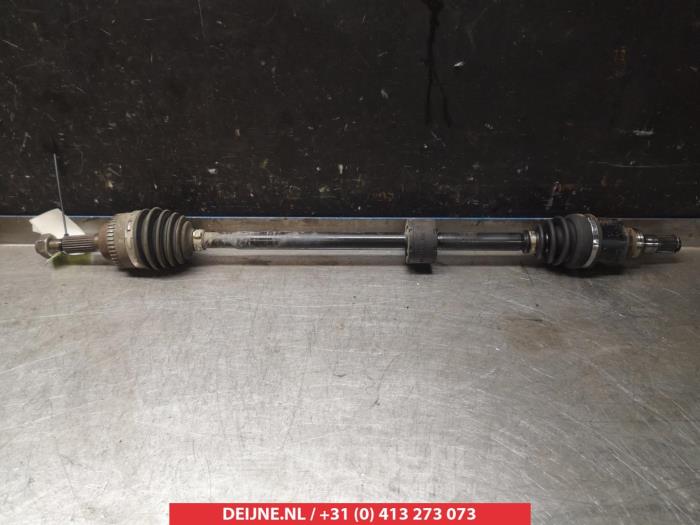 Nissan Pixo Aandrijfas rechts-voor O319225