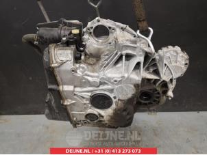 Infiniti Q30 Versnellingsbak O372445 foto 3