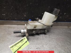 Gebruikte Hoofdremcilinder Mazda 6 Sport (GG14) 2.3i 16V S-VT Prijs € 30,00 Margeregeling aangeboden door V.Deijne Jap.Auto-onderdelen BV