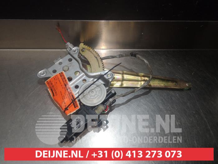 Toyota Landcruiser Ruitmechaniek 4Deurs links-achter O290974