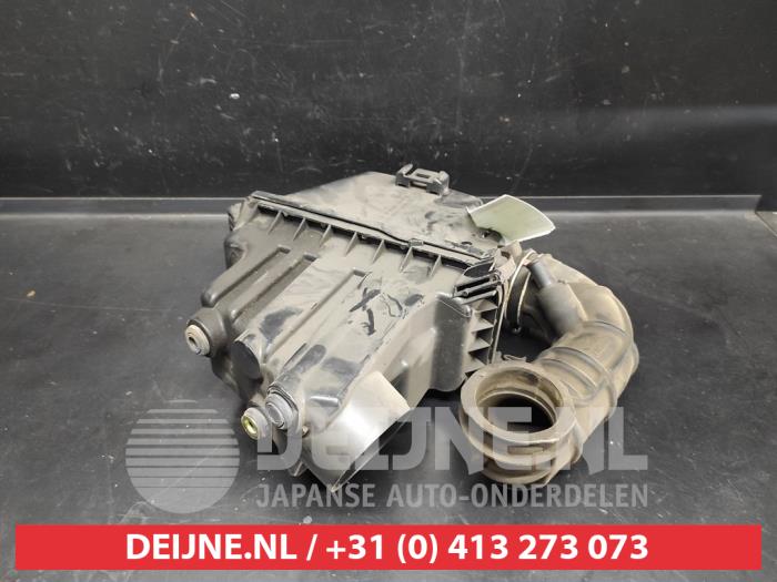 Toyota Yaris Verso Luftfiltergehäuse O357313