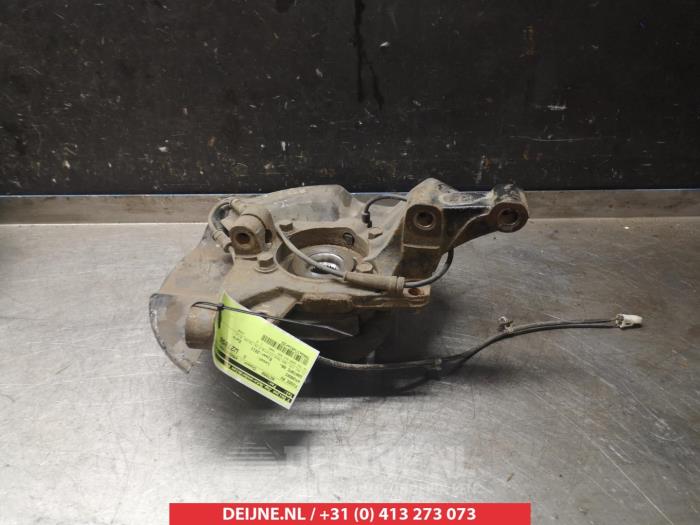 Hyundai Santafe Fusee rechts-voor O323438