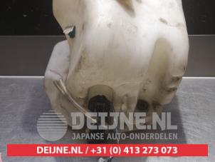 Nissan Terrano Front windscreen washer reservoir O340514 photo 2