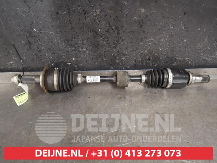 Suzuki SX-4 Aandrijfas links-voor O318529