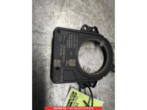 Nissan Pulsar Lenkwinkelsensor O263888 foto 2