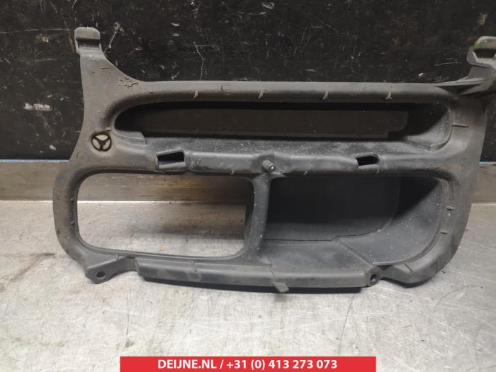 Toyota Avensis Bumper Rooster O264604