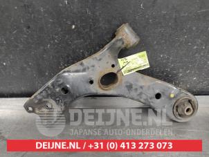 Toyota Verso Draagarm onder links-voor O381907 foto 2