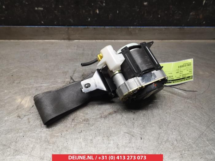 Honda Civic Front seatbelt, right O315309