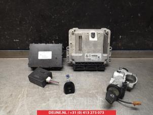 Nissan Note Ignition lock + key O335025 photo 2