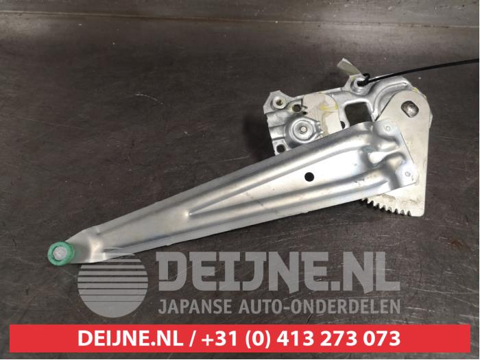 Suzuki Swift Fenstermechanik 4-türig rechts hinten O291698