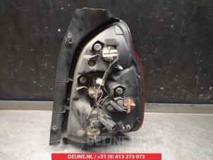 Hyundai Terracan Achterlicht links O297543 foto 2