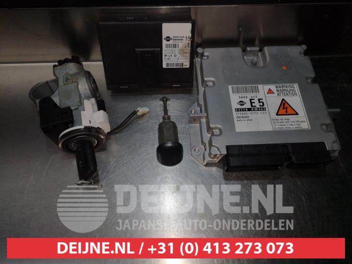 Nissan Primera Kontaktslot+Sleutel O335073
