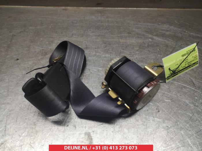 Suzuki Swift Veiligheidsgordel rechts-achter O316028