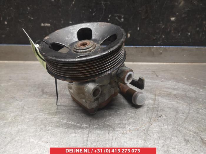 Kia Sorento Power steering pump O331319