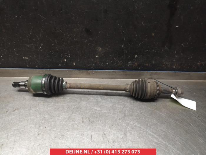 Suzuki Swift Antriebswelle links vorne O318496