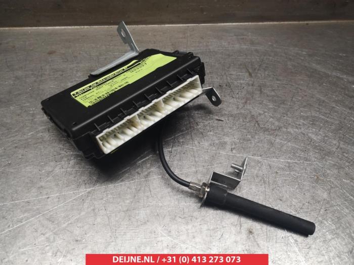 Gebruikte Computer Body Control Kia Carens III (FG) 2.0 CRDI VGT 16V Prijs € 75,00 Margeregeling aangeboden door V.Deijne Jap.Auto-onderdelen BV