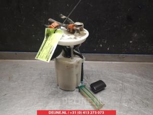 Gebruikte Brandstofpomp Elektrisch Kia Carens III (FG) 2.0 CRDI VGT 16V Prijs € 50,00 Margeregeling aangeboden door V.Deijne Jap.Auto-onderdelen BV
