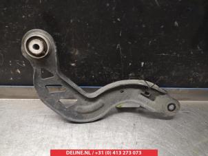 Infiniti Q30 Draagarm links-achter O383623 foto 2