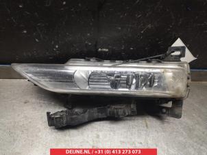 Infiniti Q30 Mistlamp links-voor O268095 foto 2