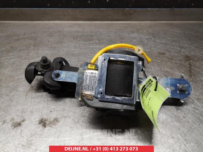Suzuki Wagon R+ Front seatbelt, left O314901