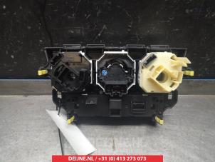 Subaru Trezia Heater control panel O305763 photo 2