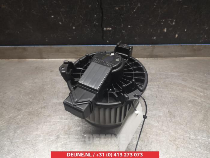 Subaru Trezia Kachel Ventilatiemotor O367072
