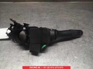 Subaru Trezia Light switch O306879 photo 2