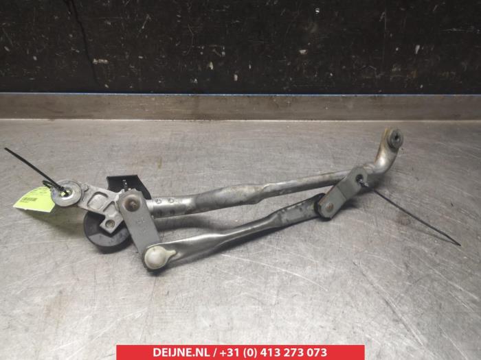 Subaru Trezia Wiper mechanism O349729