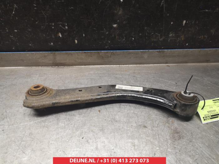 Kia Sportage Rear wishbone, right O384398
