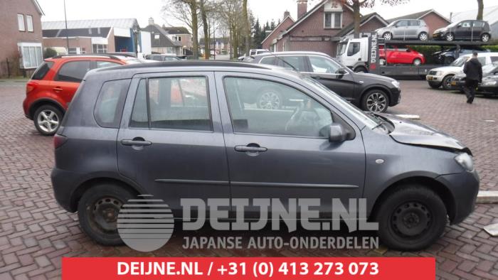 Mazda 2 Portierruit 4Deurs rechts-achter O288178