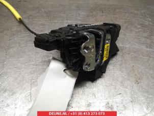 Kia Rio Front door lock mechanism 4-door, right O280933 photo 2