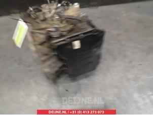 Nissan X-Trail Gearbox O371995 photo 2