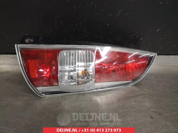 Subaru Justy Achterlicht rechts O299357