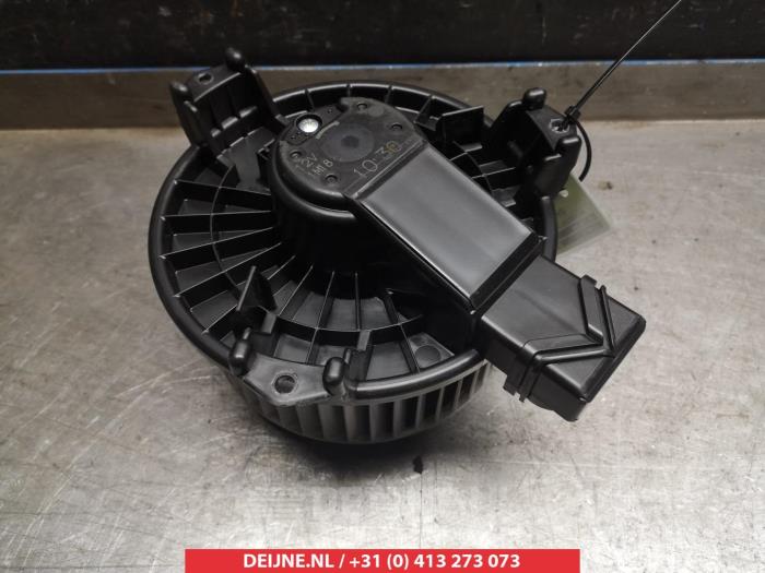 Honda Insight Kachel Ventilatiemotor O367260