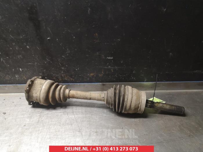 Nissan King Cab Front drive shaft, right O319288