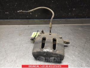 Nissan King Cab Bremszange links vorne O324883 foto 2