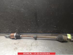 Gebruikte Cardanas rechts-voor (VWA) Mitsubishi Colt (Z2/Z3) 1.1 12V Prijs € 35,00 Margeregeling aangeboden door V.Deijne Jap.Auto-onderdelen BV