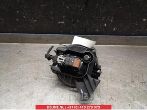 Chevrolet Orlando Nebelscheinwerfer rechts vorne O268254 foto 2