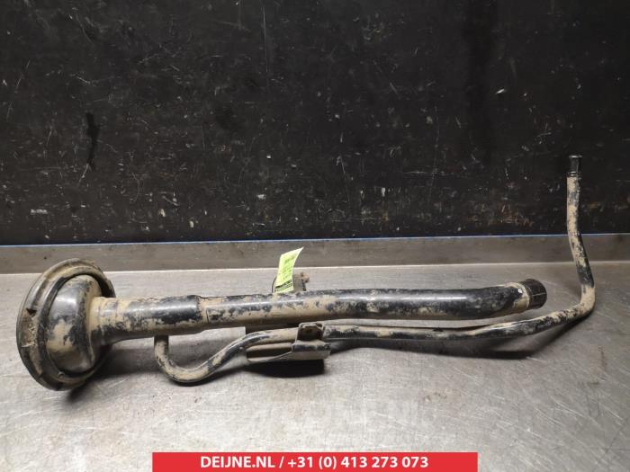 Nissan Navara Fuel tank filler pipe O302599
