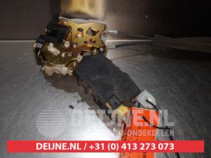 Subaru Forester Türschlossmechanik 4-türig links hinten O280195 foto 3