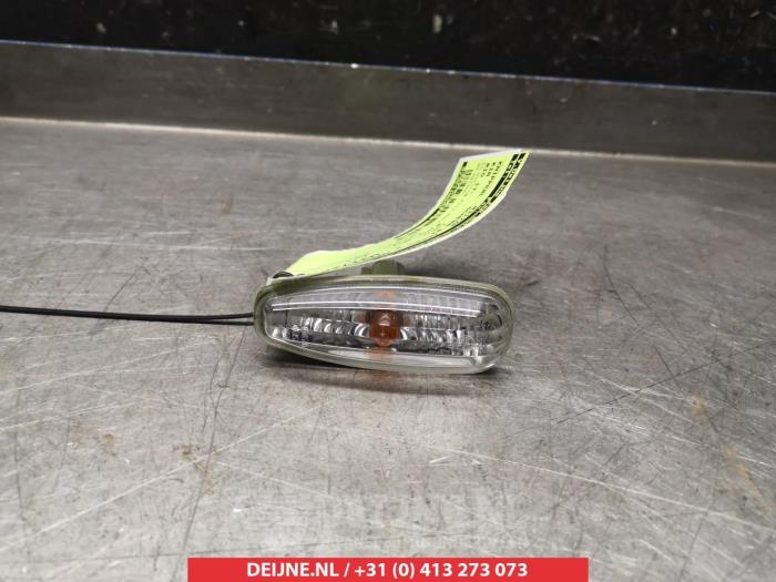 Kia Rio Blinker Kotflügel rechts vorne O270336