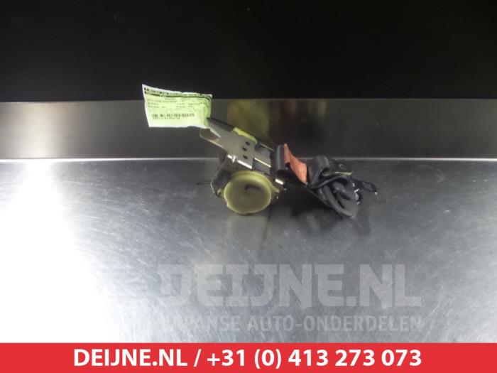 Suzuki Baleno Rear seatbelt, left O315794