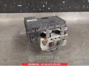 Mitsubishi Outlander ABS pump O338067 photo 2